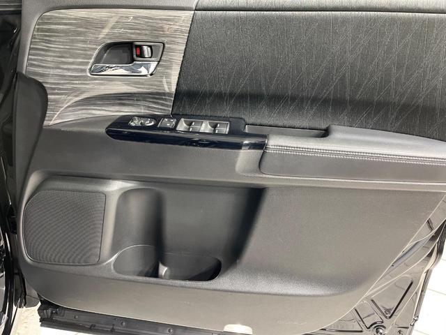 オデッセイ アブソルート・Ｘホンダセンシング　４ＷＤ　禁煙車　純正８型インターナビ　両側電動スライドドア　衝突軽減装置　アダプティブクルーズ　ＬＥＤヘッド　ドライブレコーダー　パワーシート　アイドリングストップ　スマートキー　オートエアコン（57枚目）