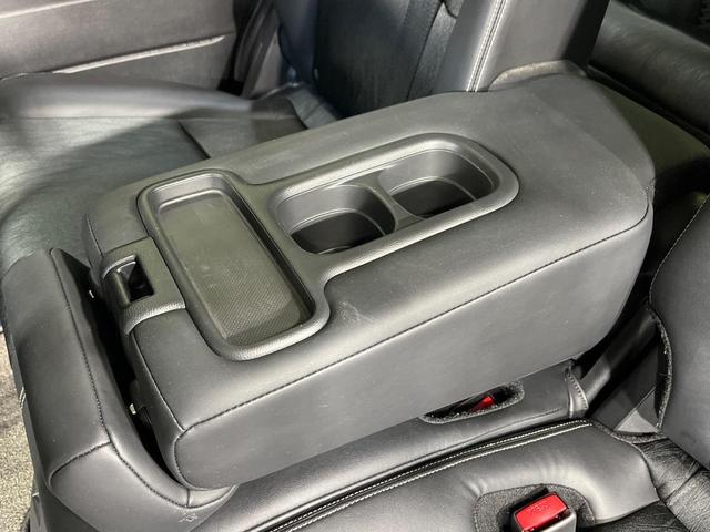 オデッセイ アブソルート・Ｘホンダセンシング　４ＷＤ　禁煙車　純正８型インターナビ　両側電動スライドドア　衝突軽減装置　アダプティブクルーズ　ＬＥＤヘッド　ドライブレコーダー　パワーシート　アイドリングストップ　スマートキー　オートエアコン（59枚目）