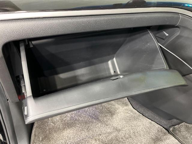 オデッセイ アブソルート・Ｘホンダセンシング　４ＷＤ　禁煙車　純正８型インターナビ　両側電動スライドドア　衝突軽減装置　アダプティブクルーズ　ＬＥＤヘッド　ドライブレコーダー　パワーシート　アイドリングストップ　スマートキー　オートエアコン（60枚目）