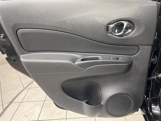 ノート ｅ－パワー　Ｘ　ＦＯＵＲ　４ＷＤ　純正ナビ　バックカメラ　エマージェンシーブレーキ　禁煙車　ドラレコ　コーナーセンサー　スマートキー　ＥＴＣ　車線逸脱警報　オートライト　１６インチＡＷ　Ｂｌｕｅｔｏｏｔｈ再生（38枚目）