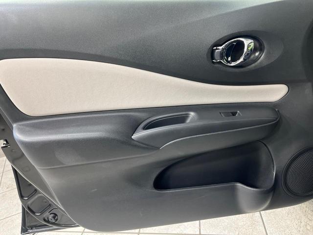 ノート ｅ－パワー　Ｘ　ＦＯＵＲ　４ＷＤ　純正ナビ　バックカメラ　エマージェンシーブレーキ　禁煙車　ドラレコ　コーナーセンサー　スマートキー　ＥＴＣ　車線逸脱警報　オートライト　１６インチＡＷ　Ｂｌｕｅｔｏｏｔｈ再生（40枚目）