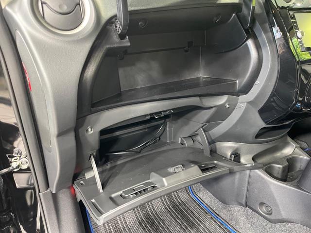 ノート ｅ－パワー　Ｘ　ＦＯＵＲ　４ＷＤ　純正ナビ　バックカメラ　エマージェンシーブレーキ　禁煙車　ドラレコ　コーナーセンサー　スマートキー　ＥＴＣ　車線逸脱警報　オートライト　１６インチＡＷ　Ｂｌｕｅｔｏｏｔｈ再生（42枚目）