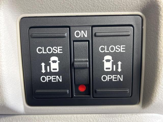 Ｎ－ＢＯＸ ベースグレード　４ＷＤ　届出済未使用車　アダプティブクルーズコントロール　両側電動ドア　ホンダセンシング　コーナーセンサー　スマートキー　ＬＥＤヘッド　オートハイビーム　車線逸脱警報　オートライト　オートエアコン（4枚目）