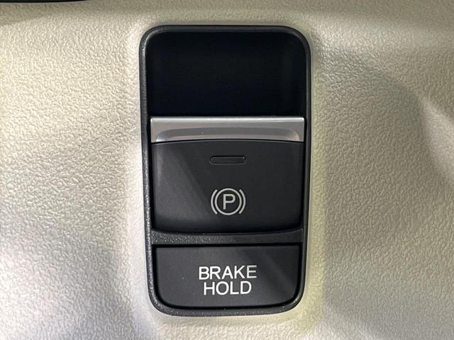 Ｎ－ＢＯＸ ベースグレード　４ＷＤ　届出済未使用車　アダプティブクルーズコントロール　両側電動ドア　ホンダセンシング　コーナーセンサー　スマートキー　ＬＥＤヘッド　オートハイビーム　車線逸脱警報　オートライト　オートエアコン（5枚目）