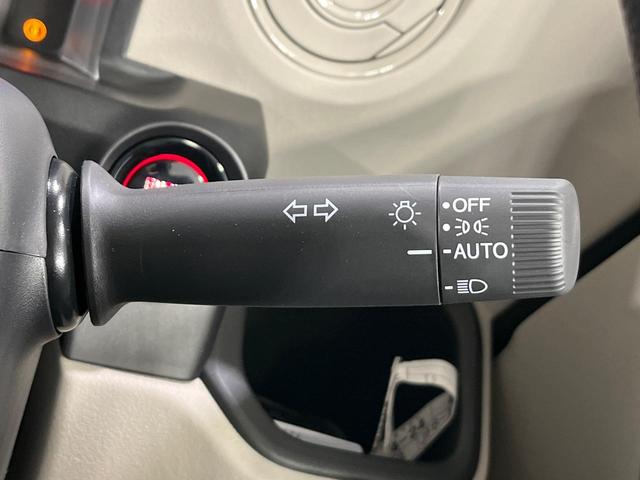 Ｎ－ＢＯＸ ベースグレード　４ＷＤ　届出済未使用車　アダプティブクルーズコントロール　両側電動ドア　ホンダセンシング　コーナーセンサー　スマートキー　ＬＥＤヘッド　オートハイビーム　車線逸脱警報　オートライト　オートエアコン（7枚目）