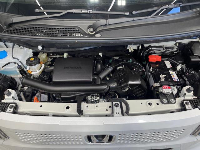 Ｎ－ＢＯＸ ベースグレード　４ＷＤ　届出済未使用車　アダプティブクルーズコントロール　両側電動ドア　ホンダセンシング　コーナーセンサー　スマートキー　ＬＥＤヘッド　オートハイビーム　車線逸脱警報　オートライト　オートエアコン（19枚目）