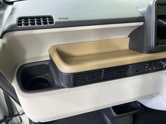 Ｎ－ＢＯＸ ベースグレード　４ＷＤ　届出済未使用車　アダプティブクルーズコントロール　両側電動ドア　ホンダセンシング　コーナーセンサー　スマートキー　ＬＥＤヘッド　オートハイビーム　車線逸脱警報　オートライト　オートエアコン（52枚目）