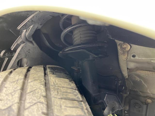 お車を安心してお乗りいただく為には、足回りの定期点検が欠かせません。サービスサポート（有償保証）では無料点検もご提供しており、安心のカーライフをお過ごしいただけるサポート体制が整っています。