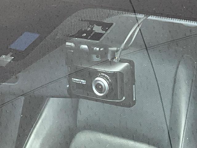 ＩＳ ＩＳ３００ｈ　バージョンＬ　４ＷＤ　純正１０型ナビ　寒冷地仕様　セーフティシステム　ブラインドスポットモニター　クリアランスソナー　ステアリングヒーター　純正１８インチアルミ　シートヒーター　シートベンチレーション　禁煙車（22枚目）