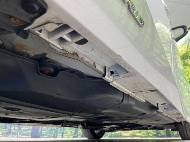 ＩＳ ＩＳ３００ｈ　バージョンＬ　４ＷＤ　純正１０型ナビ　寒冷地仕様　セーフティシステム　ブラインドスポットモニター　クリアランスソナー　ステアリングヒーター　純正１８インチアルミ　シートヒーター　シートベンチレーション　禁煙車（28枚目）