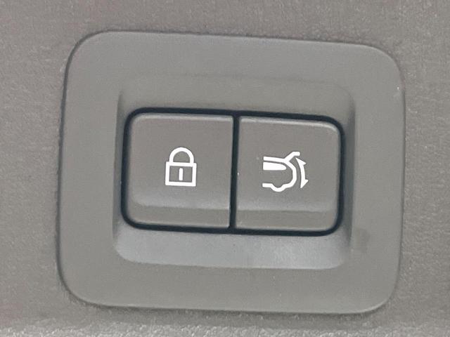 ＣＸ－６０ ＸＤ　エクスクルーシブモード　４ＷＤ　ターボ　ディーゼル　サンルーフ　純正１２．３型ナビ　全周囲カメラ　ＢＯＳＥサウンド　スマートブレーキサポート　レーダークルーズ　禁煙車　本革シート　シートエアコン　パワーバックドア（41枚目）