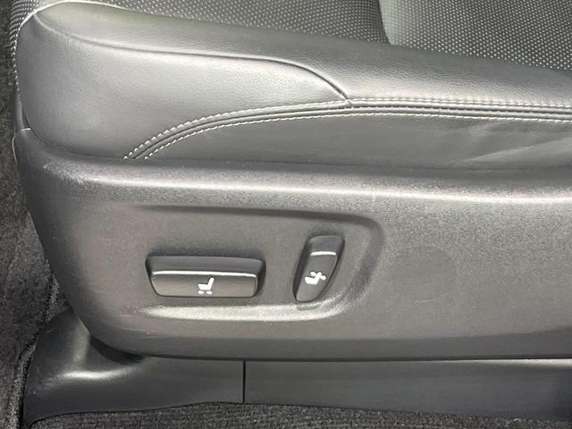 ランドクルーザープラド ＴＸ　Ｌパッケージ　マットブラックエディション　４ＷＤ　サンルーフ　９型メーカーナビ　全方位カメラ　７人乗り　ルーフレール　黒革シート　寒冷地仕様　セーフティセンス　ＬＥＤヘッド　レーダークルーズ　ドラレコ　ＥＴＣ　パワーシート　禁煙車（34枚目）