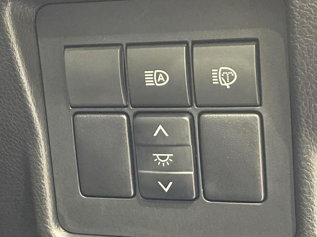 ランドクルーザープラド ＴＸ　Ｌパッケージ　マットブラックエディション　４ＷＤ　サンルーフ　９型メーカーナビ　全方位カメラ　７人乗り　ルーフレール　黒革シート　寒冷地仕様　セーフティセンス　ＬＥＤヘッド　レーダークルーズ　ドラレコ　ＥＴＣ　パワーシート　禁煙車（42枚目）