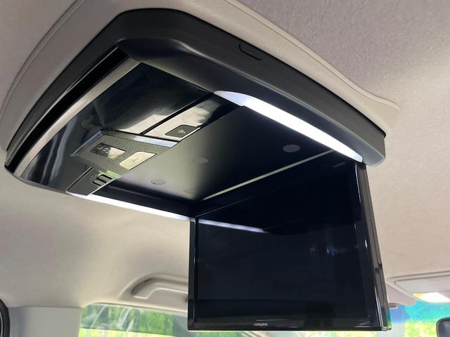 ステップワゴンスパーダ Ｚ　クールスピリット　４ＷＤ　純正９型ナビ　両側電動ドア　後席モニター　バックカメラ　寒冷地仕様　禁煙車　ハーフレザーシート　ドラレコ　スマートキー　ＨＩＤヘッド　ビルトインＥＴＣ　クルコン　純正１６インチアルミ（5枚目）