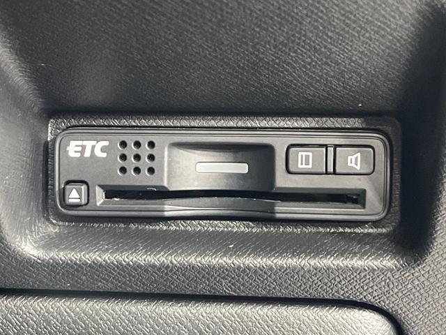 ステップワゴンスパーダ Ｚ　クールスピリット　４ＷＤ　純正９型ナビ　両側電動ドア　後席モニター　バックカメラ　寒冷地仕様　禁煙車　ハーフレザーシート　ドラレコ　スマートキー　ＨＩＤヘッド　ビルトインＥＴＣ　クルコン　純正１６インチアルミ（43枚目）