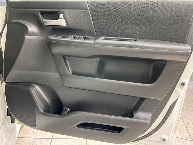 ステップワゴンスパーダ Ｚ　クールスピリット　４ＷＤ　純正９型ナビ　両側電動ドア　後席モニター　バックカメラ　寒冷地仕様　禁煙車　ハーフレザーシート　ドラレコ　スマートキー　ＨＩＤヘッド　ビルトインＥＴＣ　クルコン　純正１６インチアルミ（53枚目）