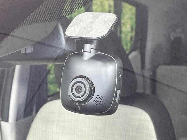 デイズ Ｘ　４ＷＤ　禁煙車　８インチナビ　バックカメラ　インテリジェントエマージェンシーブレーキ　ドライブレコーダー　ＥＴＣ　シートヒーター　スマートキー　オートライト　ステアリングヒータ　ｂｌｕｅｔｏｏｔｈ接続（6枚目）