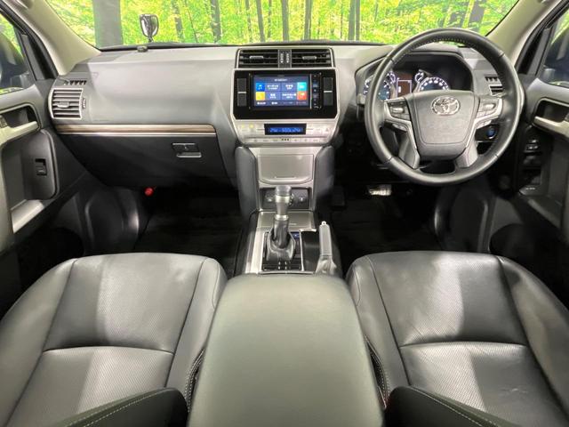 ランドクルーザープラド ＴＸ　Ｌパッケージ　マットブラックエディション　４ＷＤ　サンルーフ　７人乗り　寒冷地仕様　ＳＤナビ　バックカメラ　ルーフレール　シートヒーター　シートベンチレーション　セーフティセンス　レーダークルーズ　パワーシート　ＥＴＣ　ＬＥＤヘッド　禁煙車（2枚目）