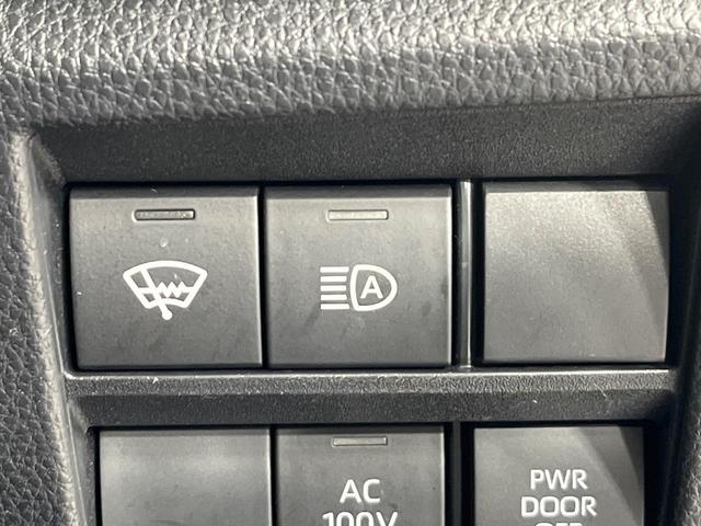 ノア ハイブリッドS-Z 4WD 純正10.5インチナビ フリップダウンモニター 全方位カメラ ユニバーサルステップ BSM デジタルインナーミラー 寒冷地仕様 両側電動スライド パワーバックドア シートヒーター 禁煙車(8枚目)