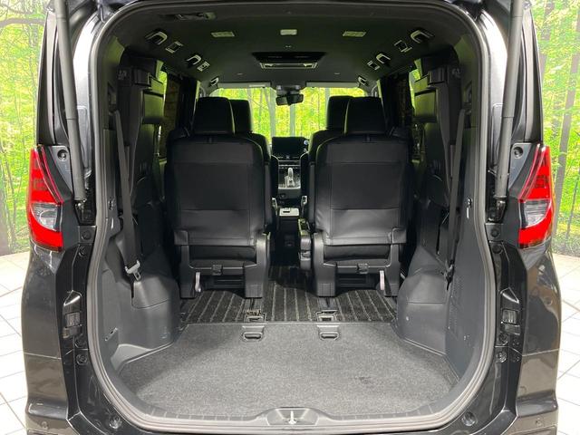 ノア ハイブリッドS-Z 4WD 純正10.5インチナビ フリップダウンモニター 全方位カメラ ユニバーサルステップ BSM デジタルインナーミラー 寒冷地仕様 両側電動スライド パワーバックドア シートヒーター 禁煙車(12枚目)