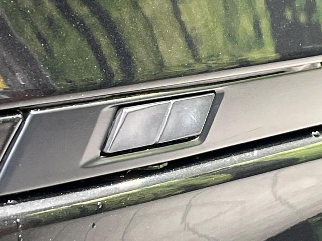 ノア ハイブリッドS-Z 4WD 純正10.5インチナビ フリップダウンモニター 全方位カメラ ユニバーサルステップ BSM デジタルインナーミラー 寒冷地仕様 両側電動スライド パワーバックドア シートヒーター 禁煙車(48枚目)