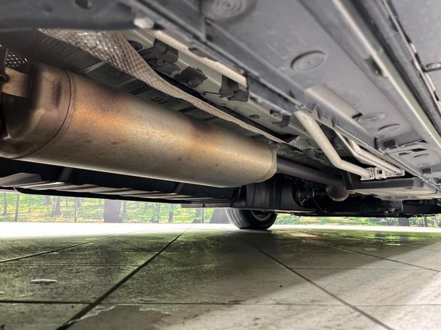 ノア ハイブリッドS-Z 4WD 純正10.5インチナビ フリップダウンモニター 全方位カメラ ユニバーサルステップ BSM デジタルインナーミラー 寒冷地仕様 両側電動スライド パワーバックドア シートヒーター 禁煙車(49枚目)