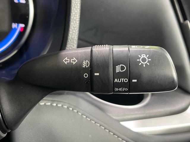 ノア ハイブリッドS-Z 4WD 純正10.5インチナビ フリップダウンモニター 全方位カメラ ユニバーサルステップ BSM デジタルインナーミラー 寒冷地仕様 両側電動スライド パワーバックドア シートヒーター 禁煙車(51枚目)