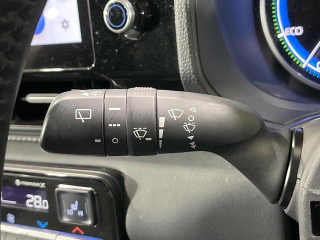 ノア ハイブリッドS-Z 4WD 純正10.5インチナビ フリップダウンモニター 全方位カメラ ユニバーサルステップ BSM デジタルインナーミラー 寒冷地仕様 両側電動スライド パワーバックドア シートヒーター 禁煙車(52枚目)