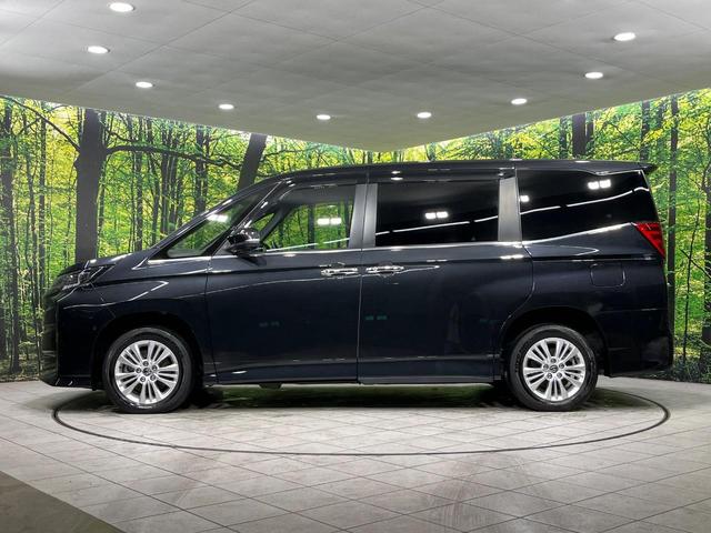 ノア ハイブリッドS-Z 4WD 純正10.5インチナビ フリップダウンモニター 全方位カメラ ユニバーサルステップ BSM デジタルインナーミラー 寒冷地仕様 両側電動スライド パワーバックドア シートヒーター 禁煙車(60枚目)