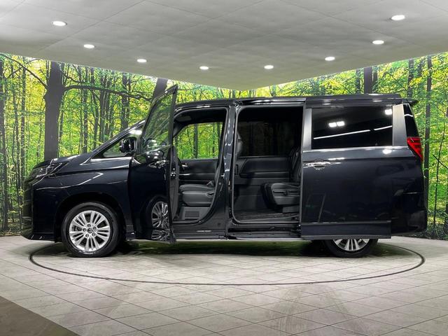 ノア ハイブリッドS-Z 4WD 純正10.5インチナビ フリップダウンモニター 全方位カメラ ユニバーサルステップ BSM デジタルインナーミラー 寒冷地仕様 両側電動スライド パワーバックドア シートヒーター 禁煙車(61枚目)