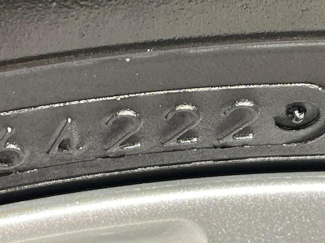 ノア ハイブリッドS-Z 4WD 純正10.5インチナビ フリップダウンモニター 全方位カメラ ユニバーサルステップ BSM デジタルインナーミラー 寒冷地仕様 両側電動スライド パワーバックドア シートヒーター 禁煙車(67枚目)