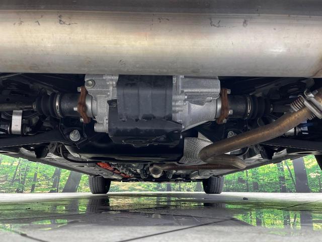 アクア Ｘ　４ＷＤ　純正ディスプレイオーディオ　セーフティーセンス　レーダークルーズ　禁煙車　スマートキー　ＬＥＤヘッド　ビルトインＥＴＣ　オートハイビーム　車線逸脱警報　オートライト　オートエアコン（19枚目）