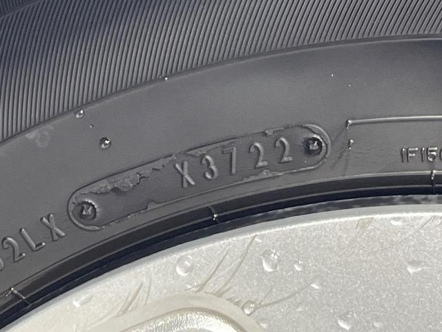 アクア Ｘ　４ＷＤ　純正ディスプレイオーディオ　セーフティーセンス　レーダークルーズ　禁煙車　スマートキー　ＬＥＤヘッド　ビルトインＥＴＣ　オートハイビーム　車線逸脱警報　オートライト　オートエアコン（54枚目）