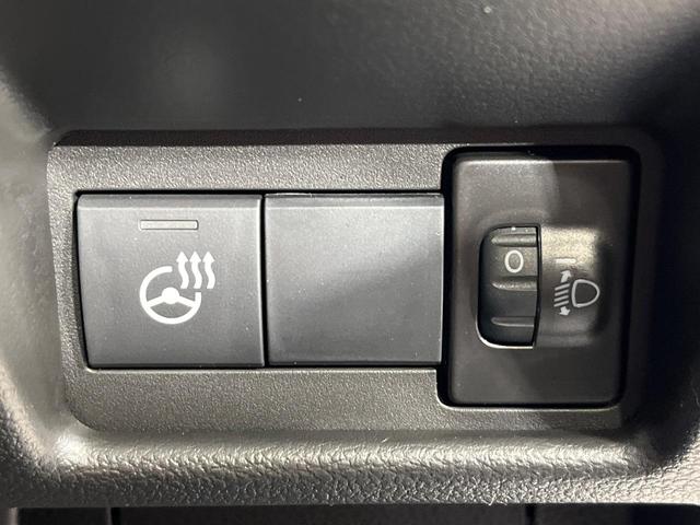 スペーシアカスタム ハイブリッドＸＳ　４ＷＤ　届出済未使用車　２トーンカラー　両側電動スライド　セーフティサポート　アダプティブクルーズ　シートヒーター　ステアリングヒーター　ＬＥＤヘッド　スマートキー　オートマチックハイビーム（5枚目）