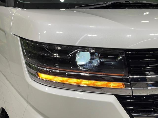 スペーシアカスタム ハイブリッドＸＳ　４ＷＤ　届出済未使用車　２トーンカラー　両側電動スライド　セーフティサポート　アダプティブクルーズ　シートヒーター　ステアリングヒーター　ＬＥＤヘッド　スマートキー　オートマチックハイビーム（13枚目）