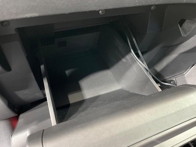 ノート Ｘ　ＦＯＵＲ　４ＷＤ　ＳＤナビ　バックカメラ　エマージェンシーブレーキ　禁煙車　ドラレコ　ＥＴＣ　シートヒーター　ステアリングヒーター　オートマチックハイビーム　オートライト　オートエアコン（50枚目）