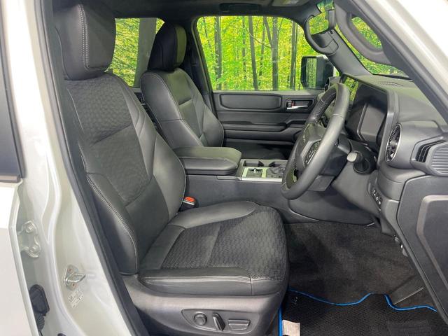 ランドクルーザー250 VX 4WD 12.3インチディスプレイ サンルーフ 7人乗 全周囲カメラ セーフティセンス レーダークルーズ 禁煙車 パワーバックドア パワーシート シートエアコン 黒革シート ETC LEDヘッド(9枚目)