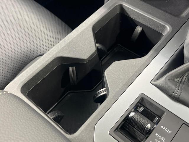 ランドクルーザー250 VX 4WD 12.3インチディスプレイ サンルーフ 7人乗 全周囲カメラ セーフティセンス レーダークルーズ 禁煙車 パワーバックドア パワーシート シートエアコン 黒革シート ETC LEDヘッド(58枚目)