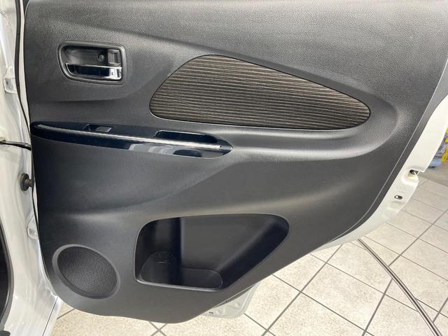 ｅＫカスタム Ｔセーフティプラスエディション　４ＷＤ　純正ナビ　全方位カメラ　衝突軽減ブレーキ　シートヒーター　スマートキー　ＨＩＤヘッド　ＥＴＣ　クルコン　純正１５インチアルミ　車線逸脱警報　オートエアコン　Ｂｌｕｅｔｏｏｔｈ　フルセグ（29枚目）