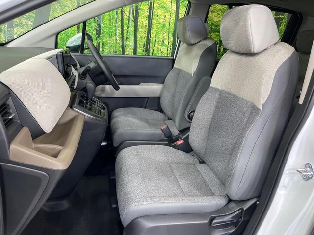 フリード エアー　４ＷＤ　登録済未使用車　純正８インチディスプレイオーディオ　ホンダセンシング　両側電動スライドドア　バックカメラ　アダプティブクルーズ　コーナーセンサー　スマートキー　ＬＥＤヘッド（9枚目）