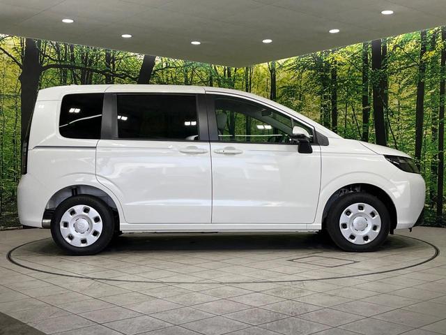 フリード エアー　４ＷＤ　登録済未使用車　純正８インチディスプレイオーディオ　ホンダセンシング　両側電動スライドドア　バックカメラ　アダプティブクルーズ　コーナーセンサー　スマートキー　ＬＥＤヘッド（39枚目）