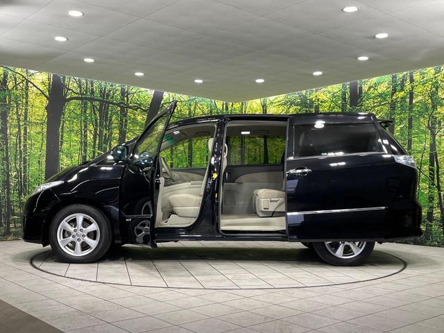 エスティマハイブリッド Ｘ　４ＷＤ　純正ナビ　両側電動ドア　バックカメラ　スマートキー　ＨＩＤヘッド　クルコン　純正１７インチアルミ　オートライト　オートエアコン　Ｂｌｕｅｔｏｏｔｈ　フルセグ　ＨＩＤフォグ（30枚目）