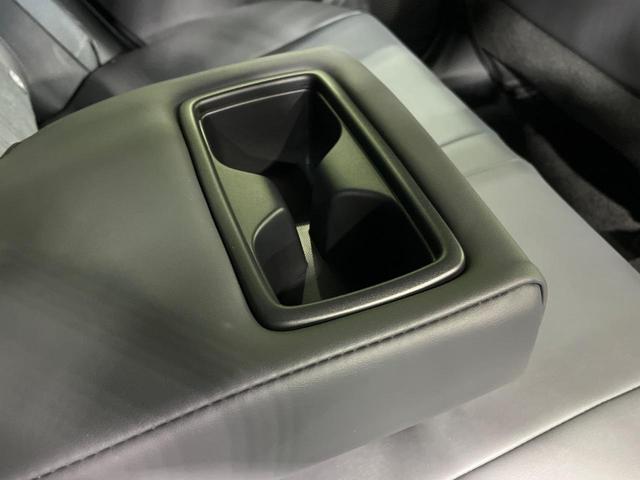 ハリアーハイブリッド Ｇ　４ＷＤ　１２．３インチディスプレイ　フルエアロ　バックカメラ　レーダークルーズ　電動リアゲート　パワーシート　コーナーセンサー　ＬＥＤヘッド　ＥＴＣ２．０　純正１８インチアルミ（56枚目）