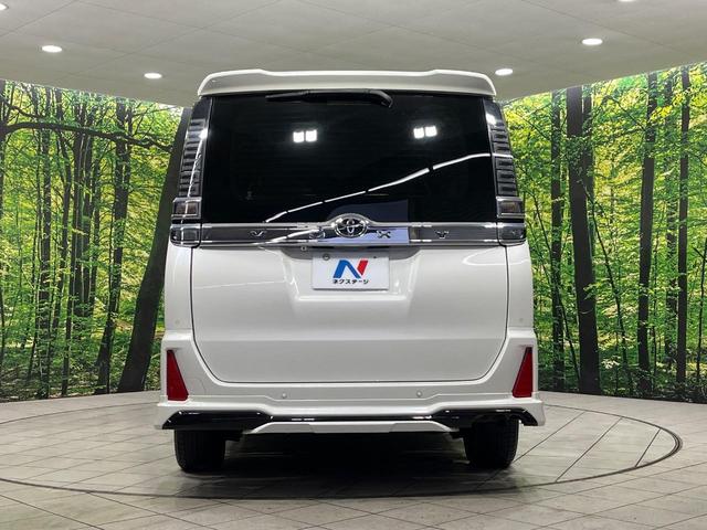 ヴォクシー ＺＳ　煌ＩＩ　４ＷＤ　フルエアロ　両側電動ドア　９型ナビ　バックカメラ　寒冷地仕様　衝突被害軽減システム　禁煙車　コーナーセンサー　ドラレコ　コーナーセンサー　スマートキー　ＬＥＤヘッド　クルコン　車線逸脱警報（17枚目）