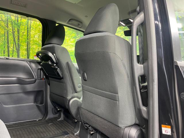 ノア ハイブリッドＸ　４ＷＤ　ＳＤナビ　両側電動スライドドア　トヨタセーフティセンス　後席モニター　バックカメラ　寒冷地仕様　レーダークルーズ　スマートキー　ＬＥＤヘッド　ビルトインＥＴＣ　純正１６インチアルミ（39枚目）