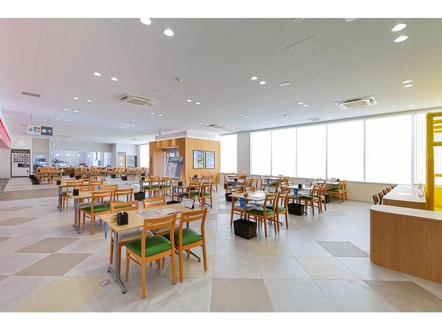 Ｎ－ＷＧＮ Ｇ・Ｌパッケージ　４ＷＤ　ディスプレイオーディオ　バックカメラ　シティブレーキシステム　前席シートヒーター　禁煙車　スマートキー　ビルトインＥＴＣ　オートエアコン　スマートキー　ＣＤ　ＤＶＤ再生（78枚目）