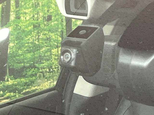 レガシィＢ４ リミテッド　４ＷＤ　ダイアトーンサウンドナビ　バックカメラ　禁煙車　衝突被害軽減ブレーキ　レーダクルーズ　黒革シート　メモリー機能付パワーシート　ＥＴＣ　ドライブレコーダー　シートヒーター　フルセグ（33枚目）