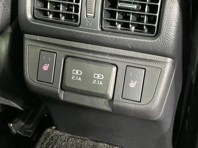 レガシィＢ４ リミテッド　４ＷＤ　ダイアトーンサウンドナビ　バックカメラ　禁煙車　衝突被害軽減ブレーキ　レーダクルーズ　黒革シート　メモリー機能付パワーシート　ＥＴＣ　ドライブレコーダー　シートヒーター　フルセグ（43枚目）