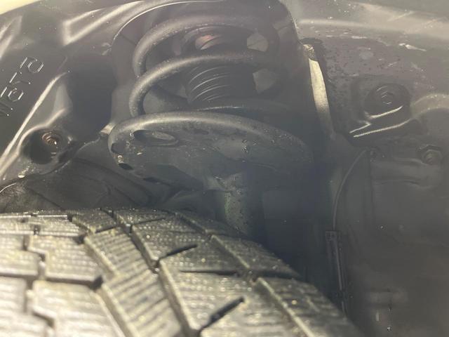 ヴォクシー ＺＳ　４ＷＤ　純正ＨＤＤナビ　バックカメラ　寒冷地仕様　セーフティセンス　禁煙車　スマートキー　ＬＥＤヘッド　ビルトインＥＴＣ　純正１６インチアルミ　オートライト　デュアルエアコン（22枚目）