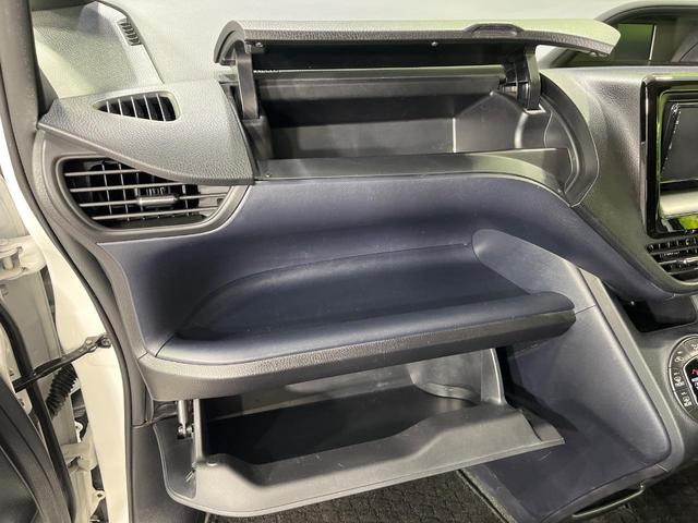 ヴォクシー ＺＳ　４ＷＤ　純正ＨＤＤナビ　バックカメラ　寒冷地仕様　セーフティセンス　禁煙車　スマートキー　ＬＥＤヘッド　ビルトインＥＴＣ　純正１６インチアルミ　オートライト　デュアルエアコン（52枚目）